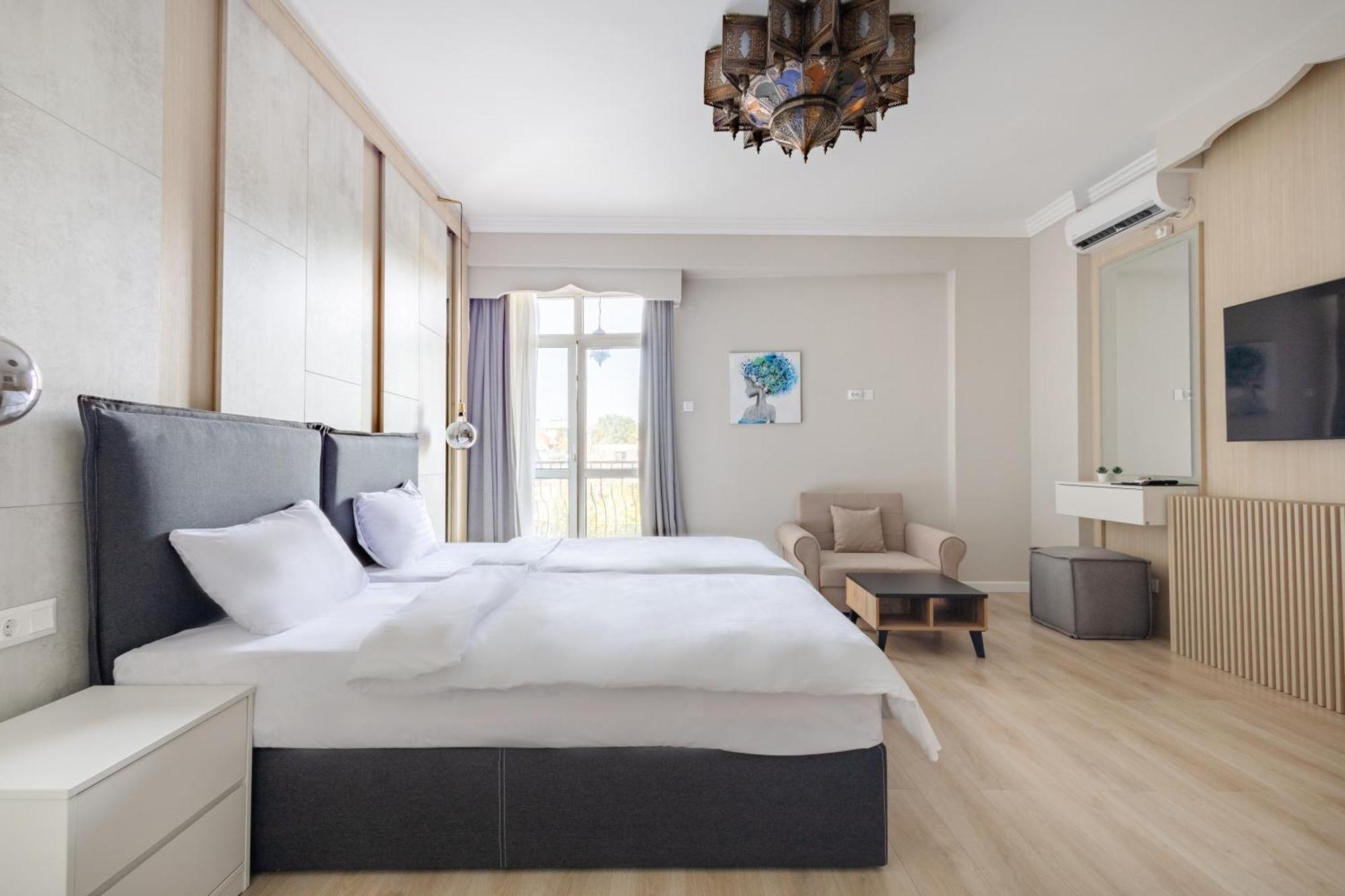 Piccolo Mondo By Citybookings Букурещ Екстериор снимка
